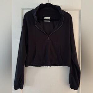 Abercrombie & Fitch | pull-over sweatshirt